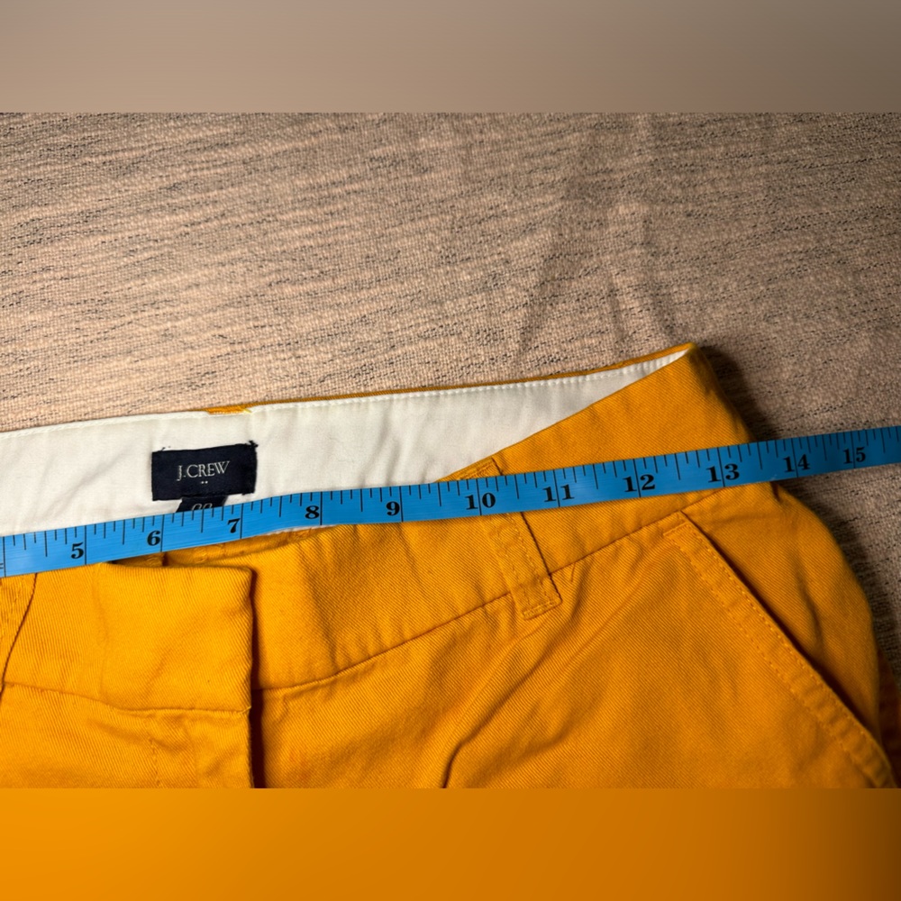 J. Crew Mercantile Women’s 3.5” Classic Chino - Picture 4 of 6